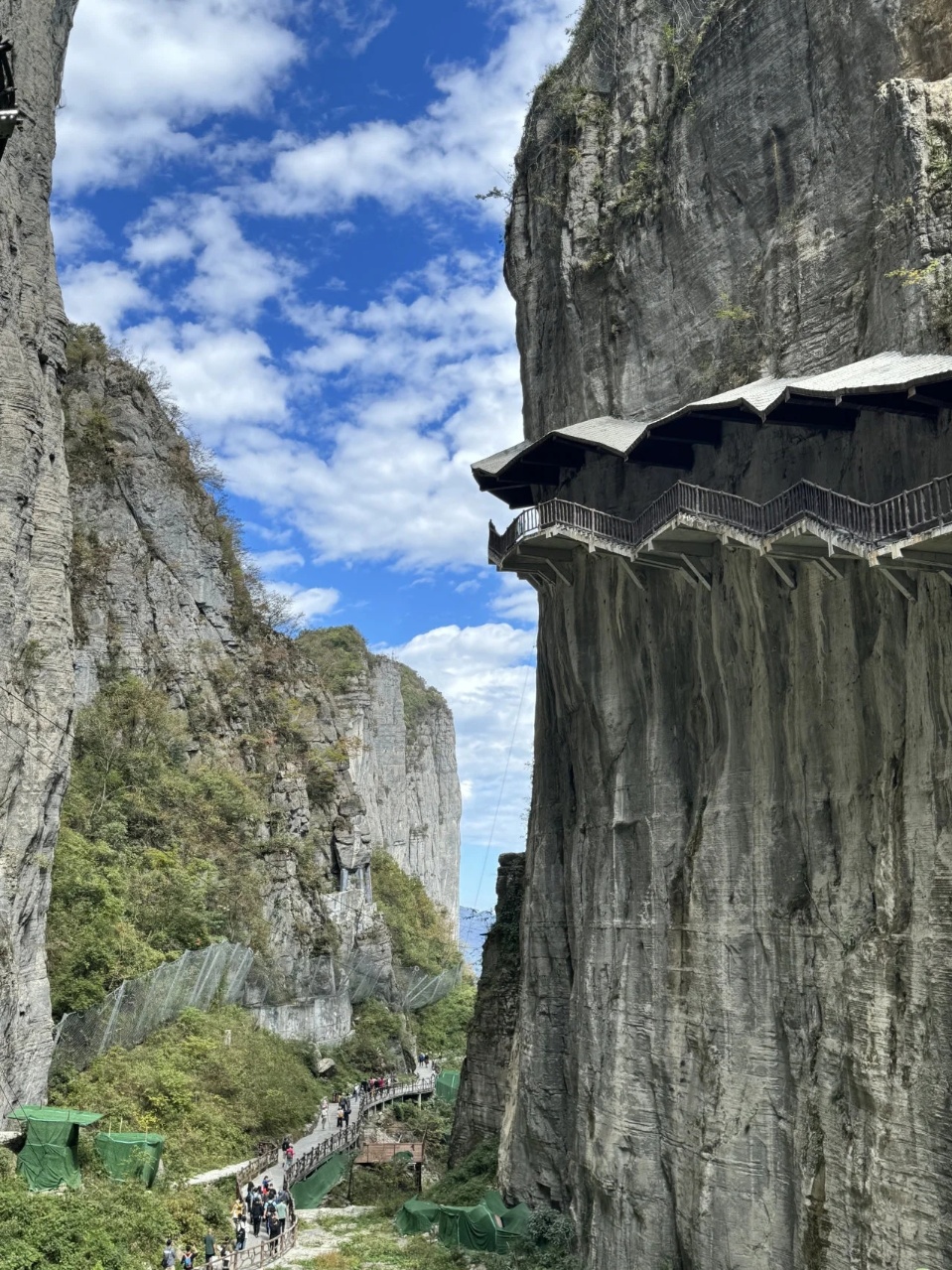 峽谷.jpg 峽谷.jpg